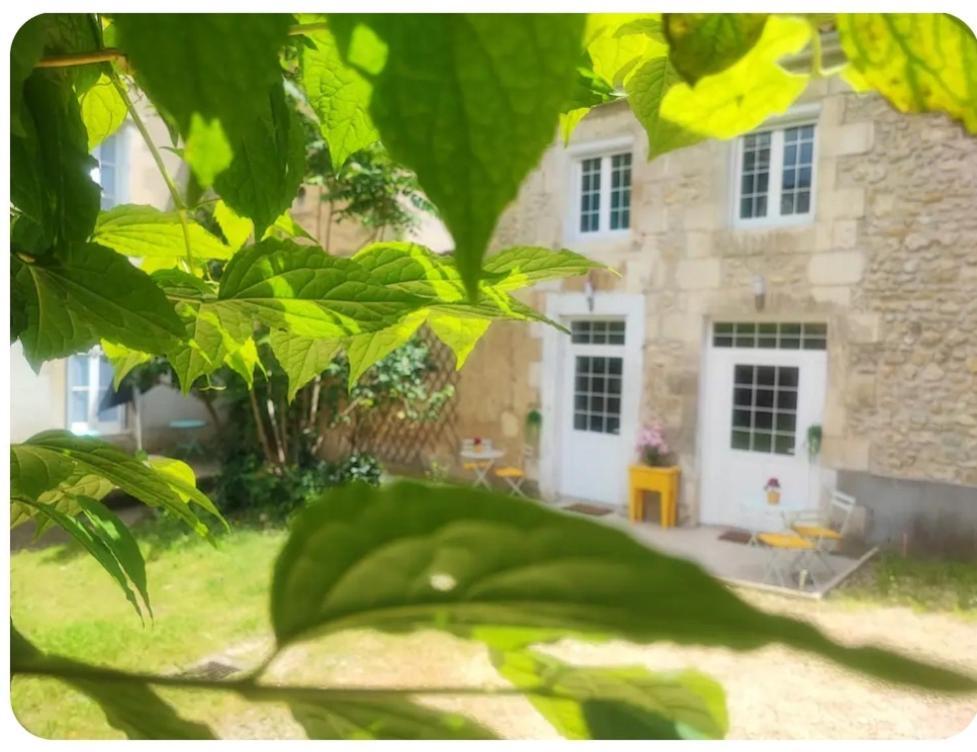 Le Cocoon Dore Poitiers Ngoại thất bức ảnh